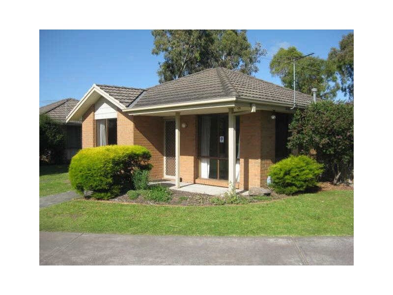1/2  Wise Avenue, Seaford VIC 3198