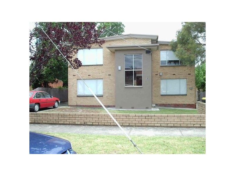 2/4  Reid Street, Frankston VIC 3199