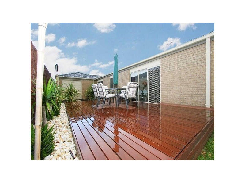 5 Vivi Court, Skye VIC 3977