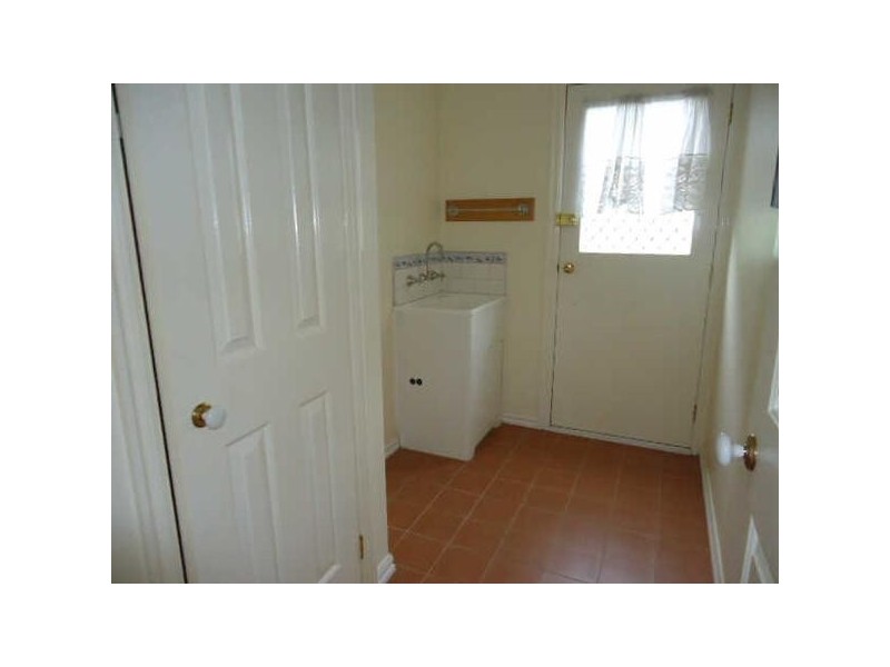 8 Masterton Place, Cranbourne East VIC 3977