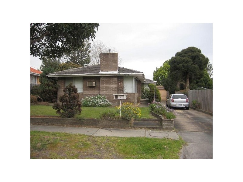 4  Jasmine Court, Frankston VIC 3199