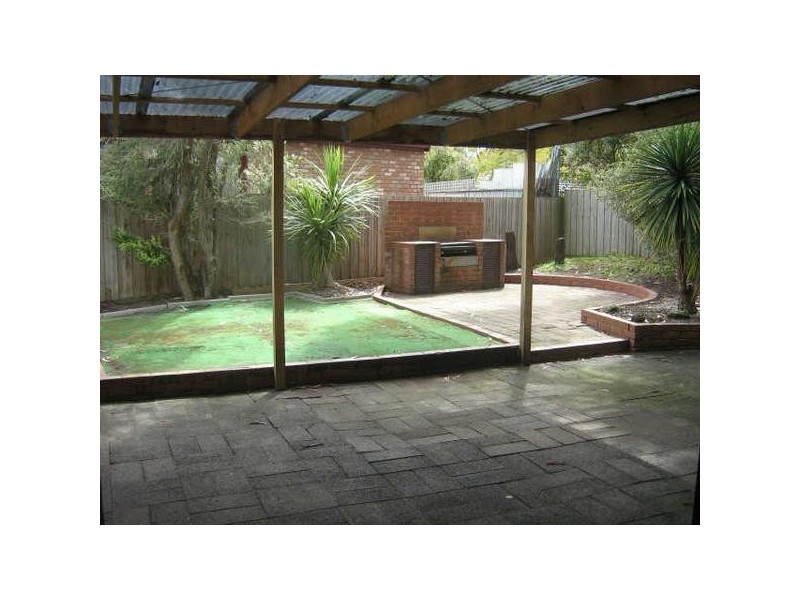 18  Yarrabee Court, Frankston VIC 3199