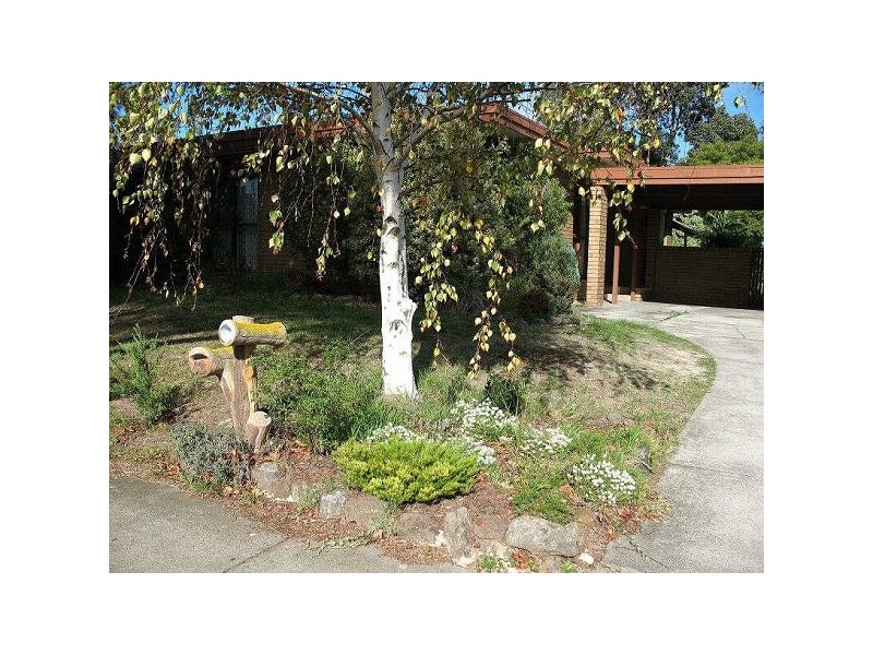 32  Milford Crescent, Frankston VIC 3199