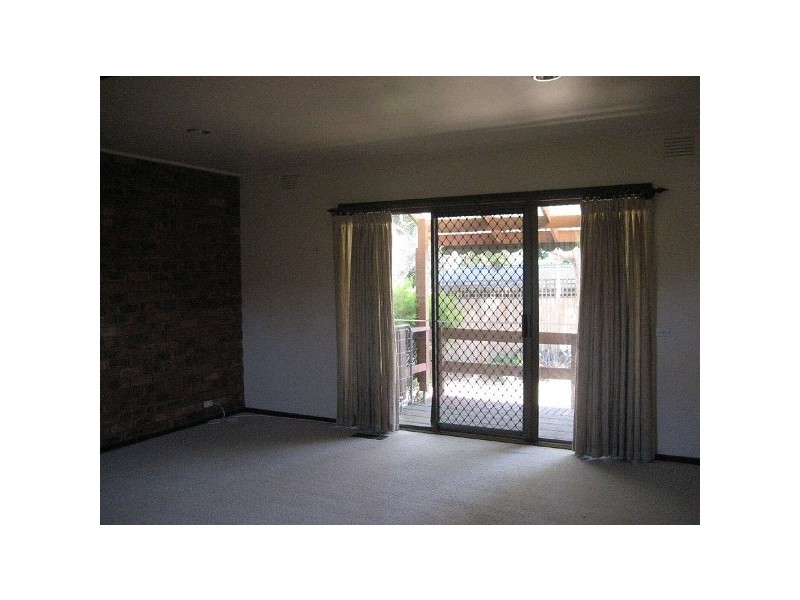 32  Milford Crescent, Frankston VIC 3199