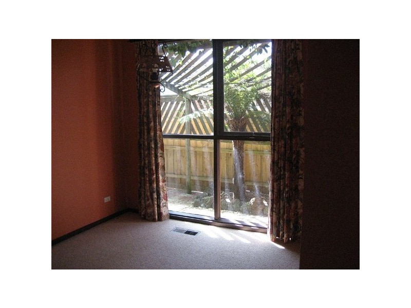 32  Milford Crescent, Frankston VIC 3199