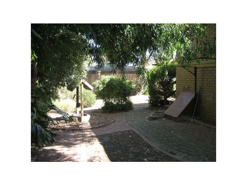 32  Milford Crescent, Frankston VIC 3199