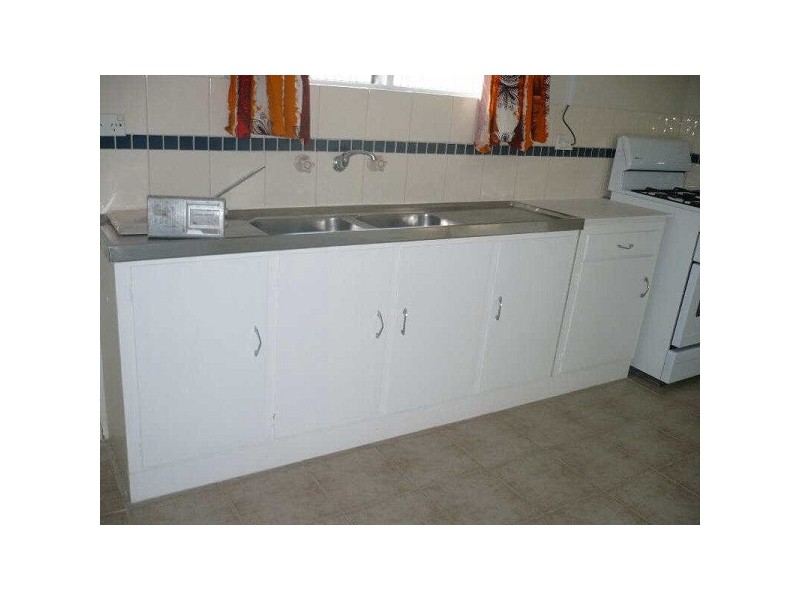 2/17  Bondi Avenue, Frankston VIC 3199