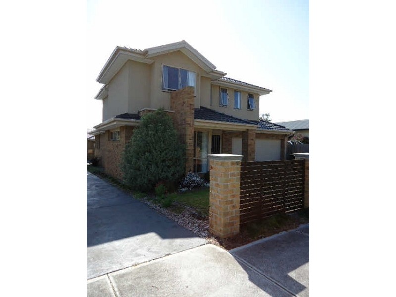 1/11  Summit Road, Frankston South VIC 3199