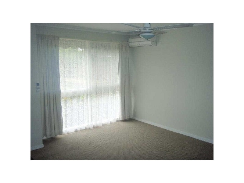 2/15  Bainbridge Avenue, Seaford VIC 3198