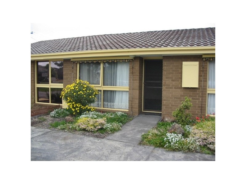 2/15  Bainbridge Avenue, Seaford VIC 3198