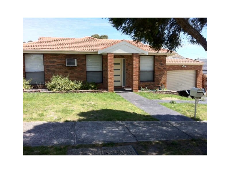 30  Willow Road, Frankston VIC 3199