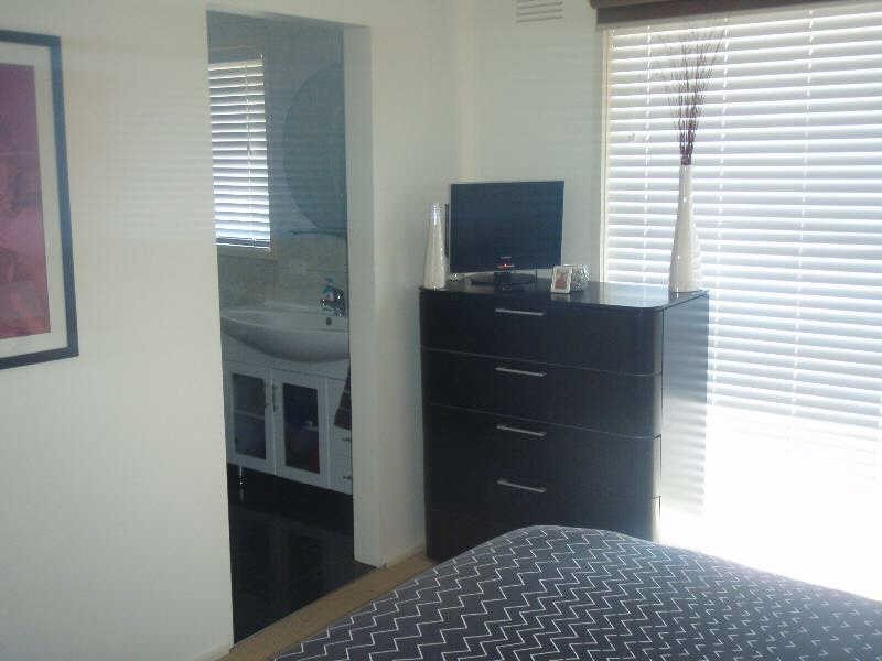 30  Willow Road, Frankston VIC 3199