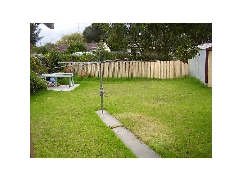 17  Coolgardie Street, Frankston North VIC 3200