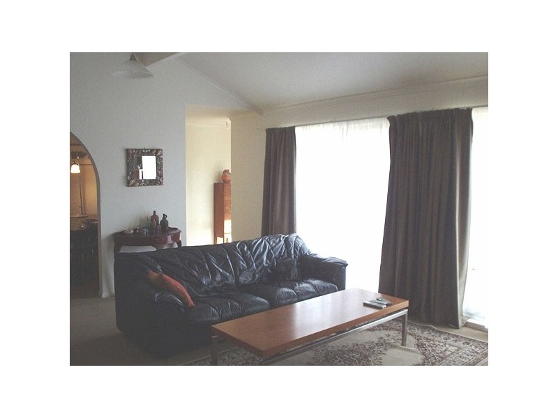 107  Rutland Avenue, Mount Eliza VIC 3930