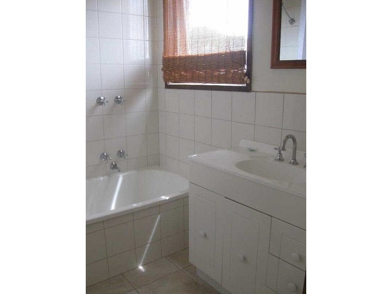 8/13-17  Wisewould Ave, Seaford VIC 3198