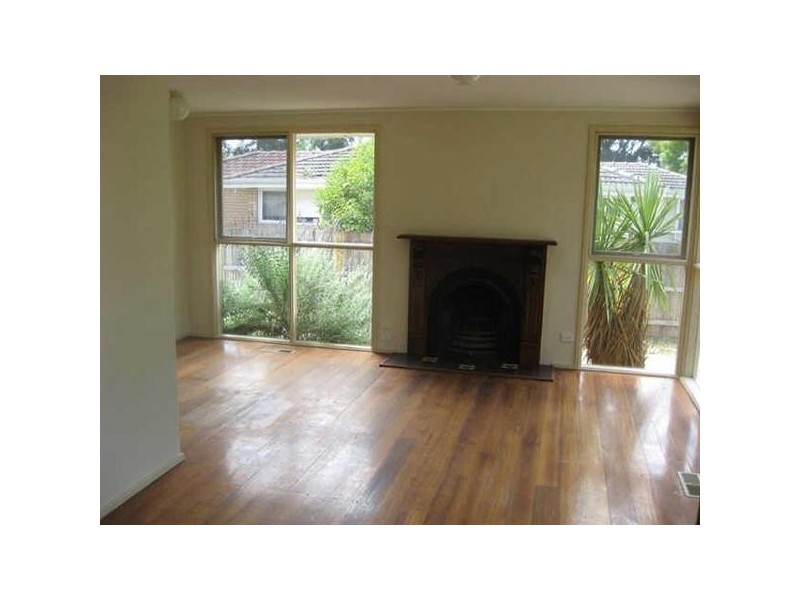 17  Brentwood Crescent, Frankston VIC 3199