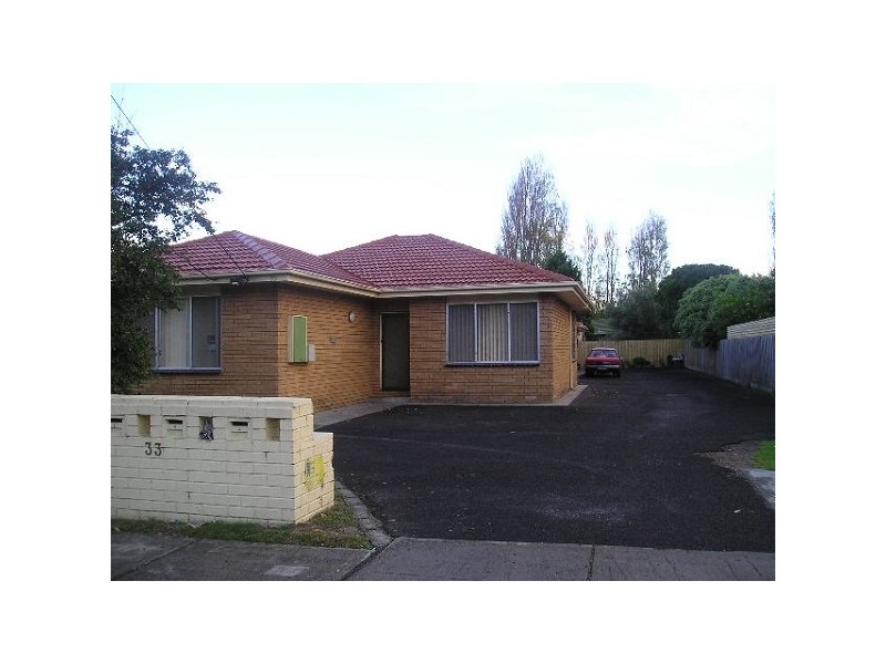 1/33  Gairloch Drive, Frankston VIC 3199