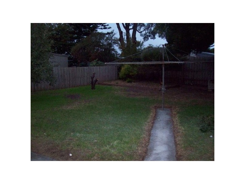 4 Wallowa Crescent, Frankston North VIC 3200