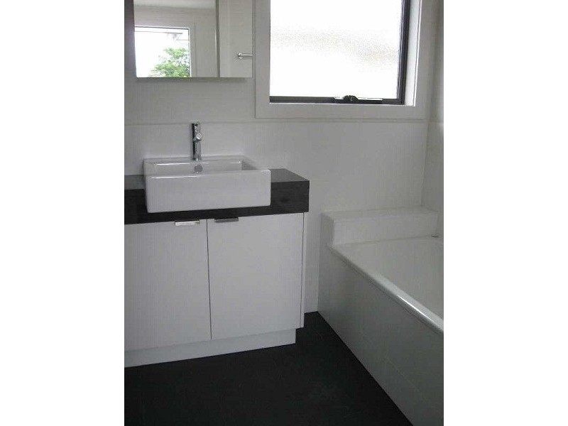 1/27  James Street, Frankston VIC 3199