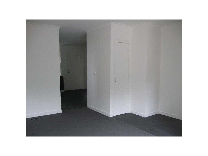 1/27  James Street, Frankston VIC 3199