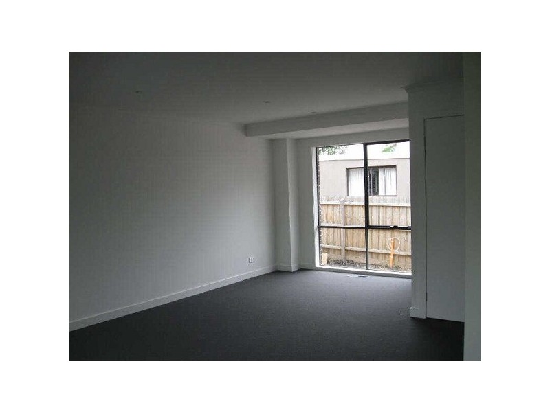 3/27  James Street, Frankston VIC 3199