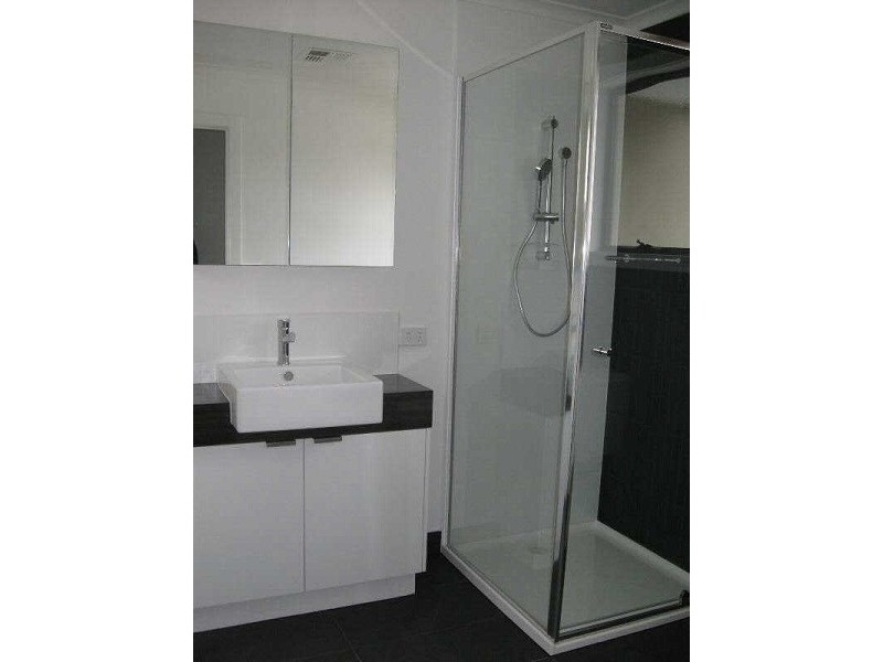 3/27  James Street, Frankston VIC 3199