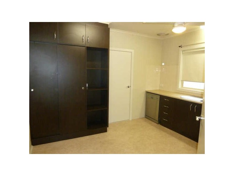269  Frankston Dandenong Road, Frankston North VIC 3200