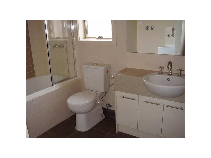 2/14  Screen Street, Frankston VIC 3199