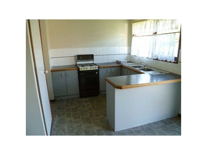 1  Manna Gum Court, Carrum Downs VIC 3201