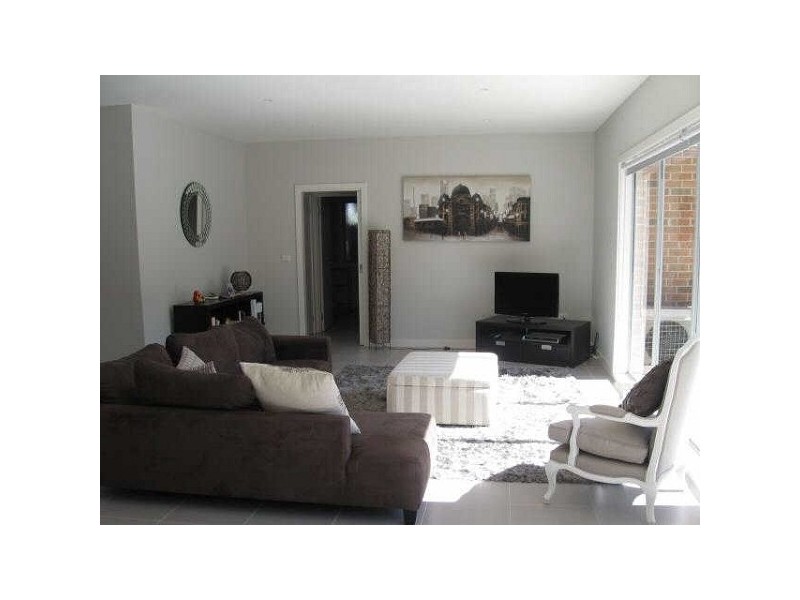 2/10  Grandview Grove, Baxter VIC 3911