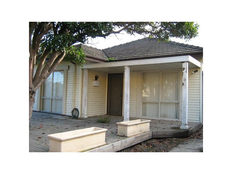 6  Ebdale Street, Frankston VIC 3199