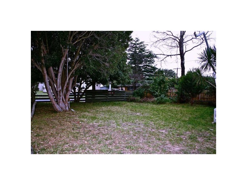 17  Moreton Avenue, Frankston North VIC 3200