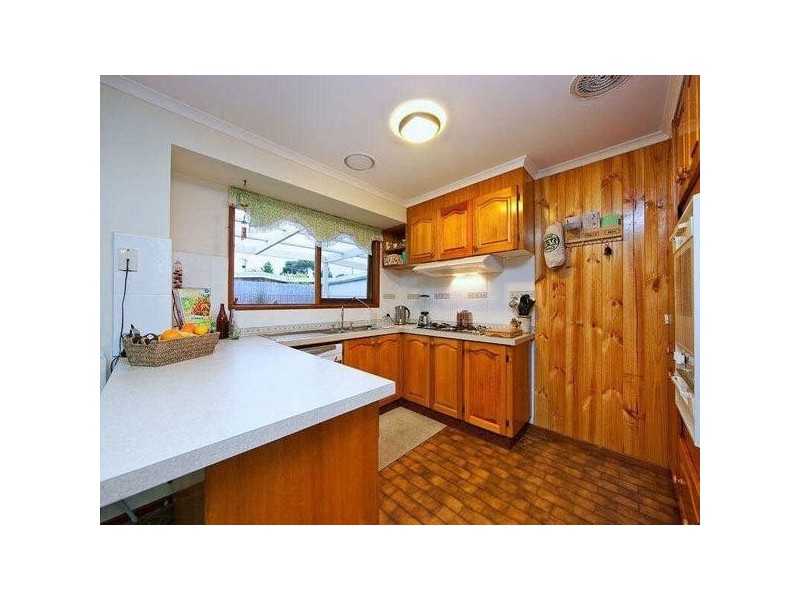 4  Lytham Court, Frankston VIC 3199