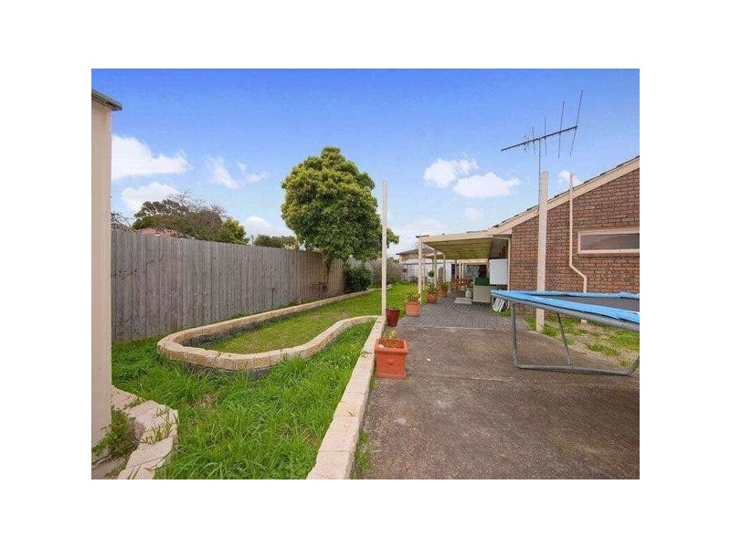 4  Lytham Court, Frankston VIC 3199