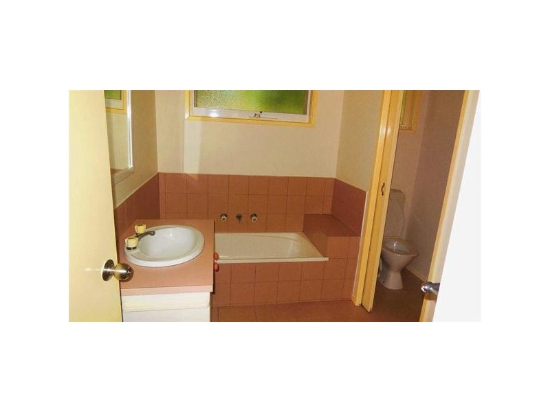 2/5  Winifred Street, Frankston South VIC 3199