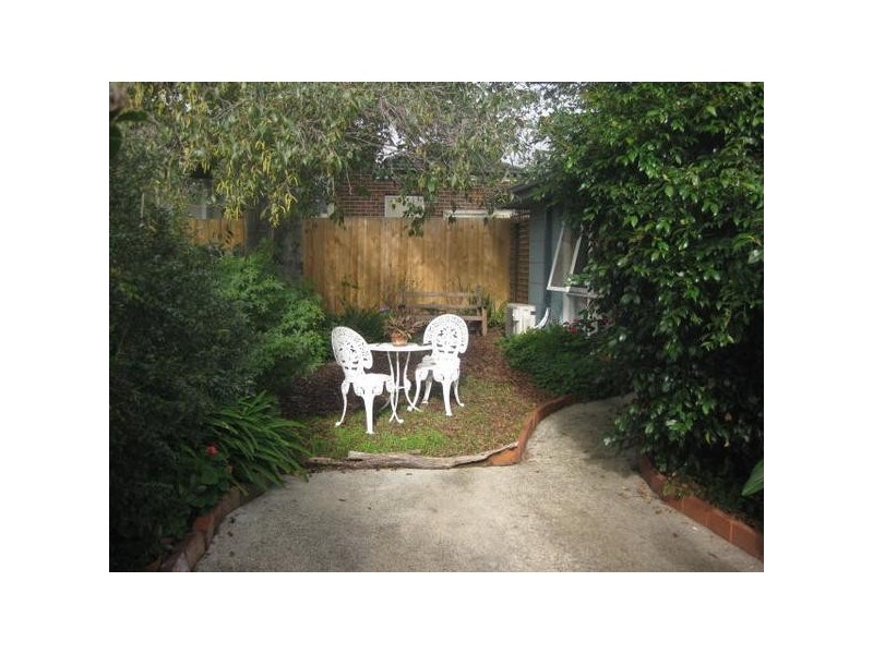 2/5  Winifred Street, Frankston South VIC 3199