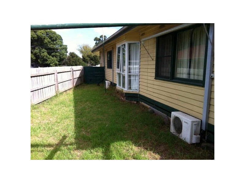 1  Tyrone Street, Seaford VIC 3198