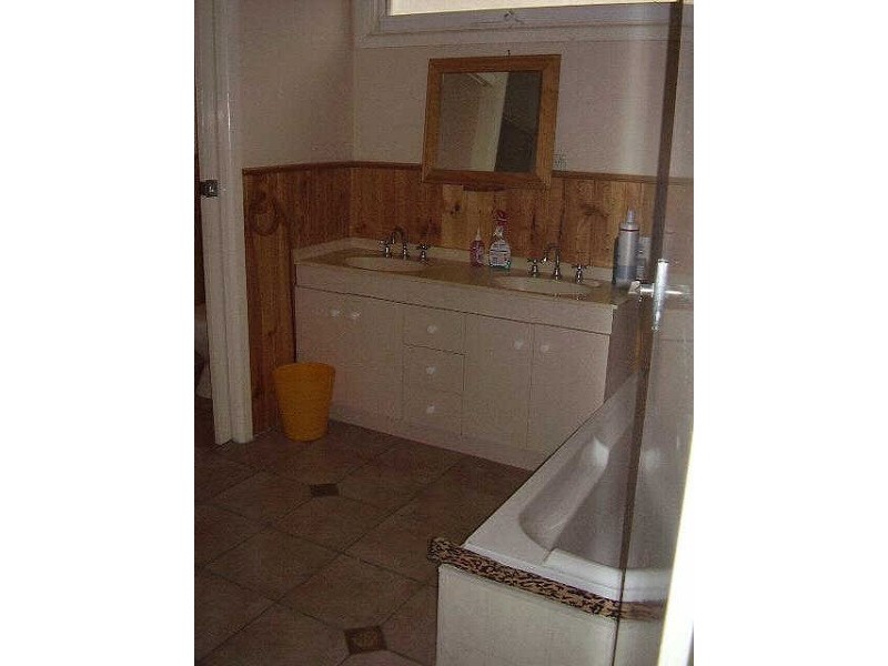 77  Kars Street, Frankston South VIC 3199