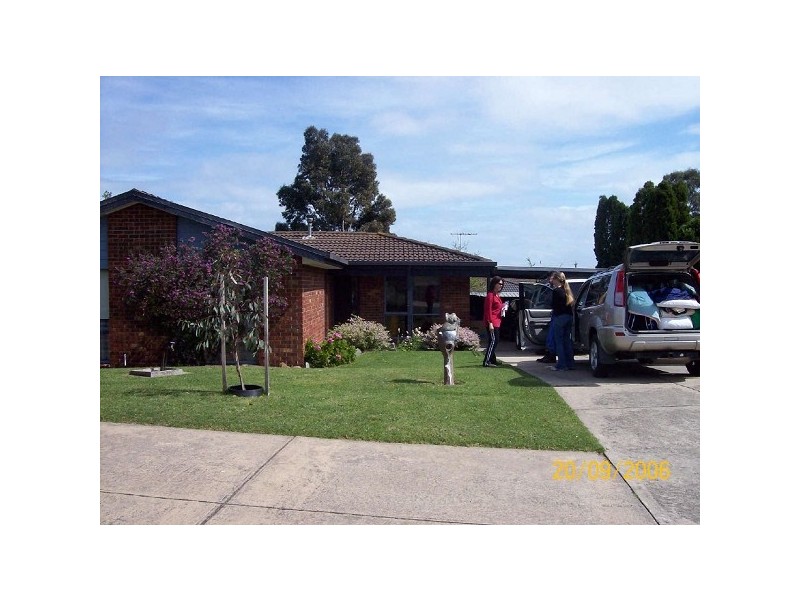 15  Marcella Place, Carrum Downs VIC 3201
