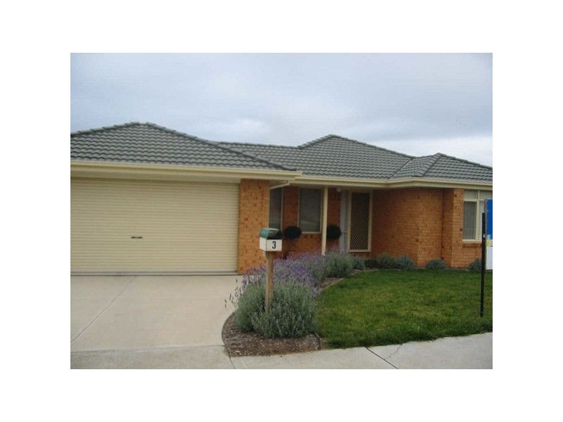 3  Coach House Lane, Skye VIC 3977