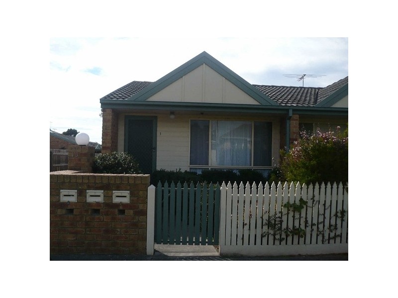 1/13  Reid Street, Frankston VIC 3199