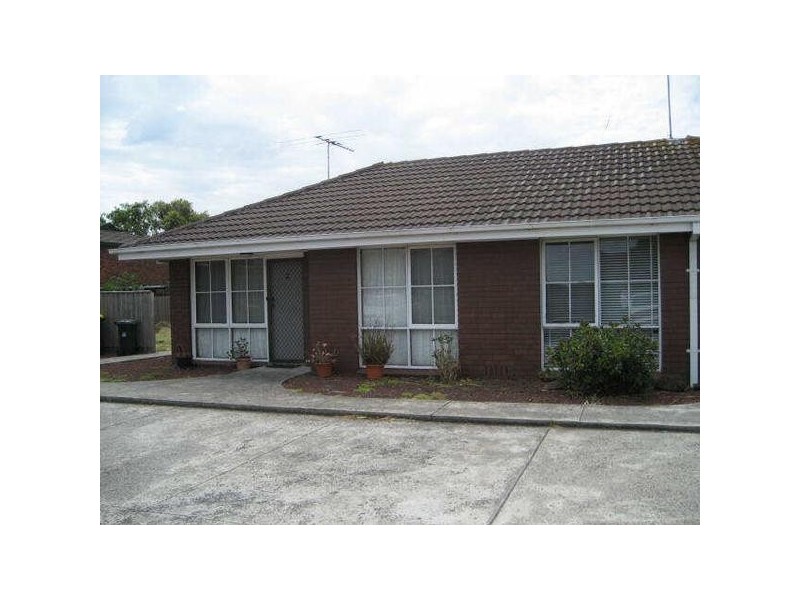 2/13  Duncan Avenue, Seaford VIC 3198