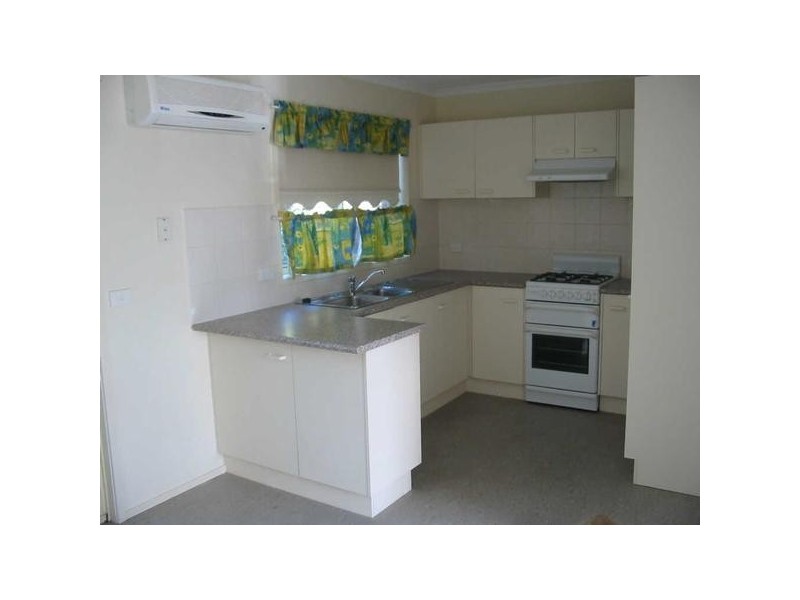 2/138  Heatherhill Road, Frankston VIC 3199