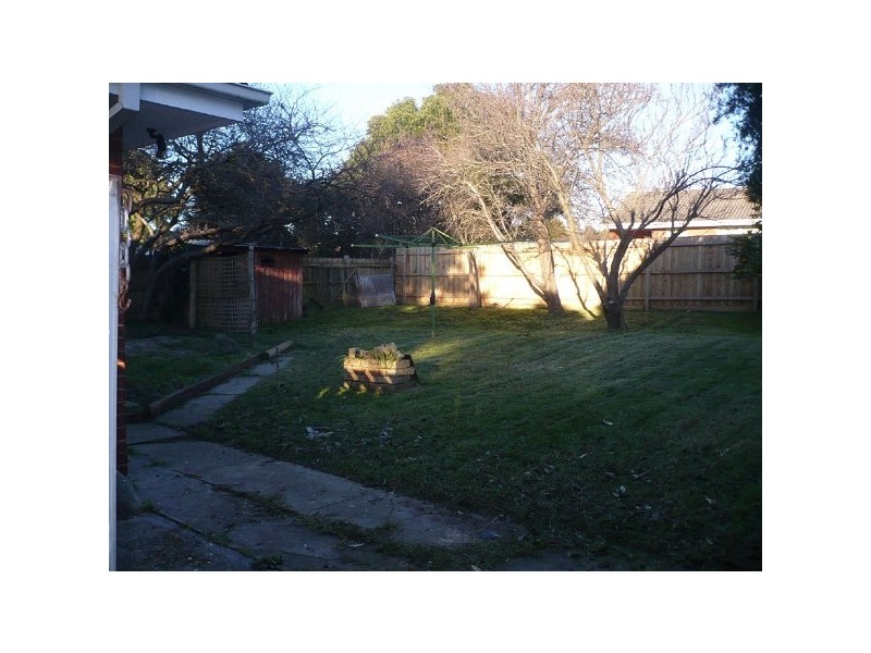 7  Pecan Court, Frankston North VIC 3200