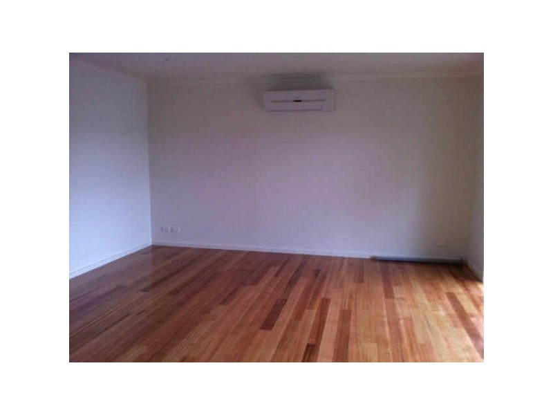 2/7  Pine Street, Frankston North VIC 3200