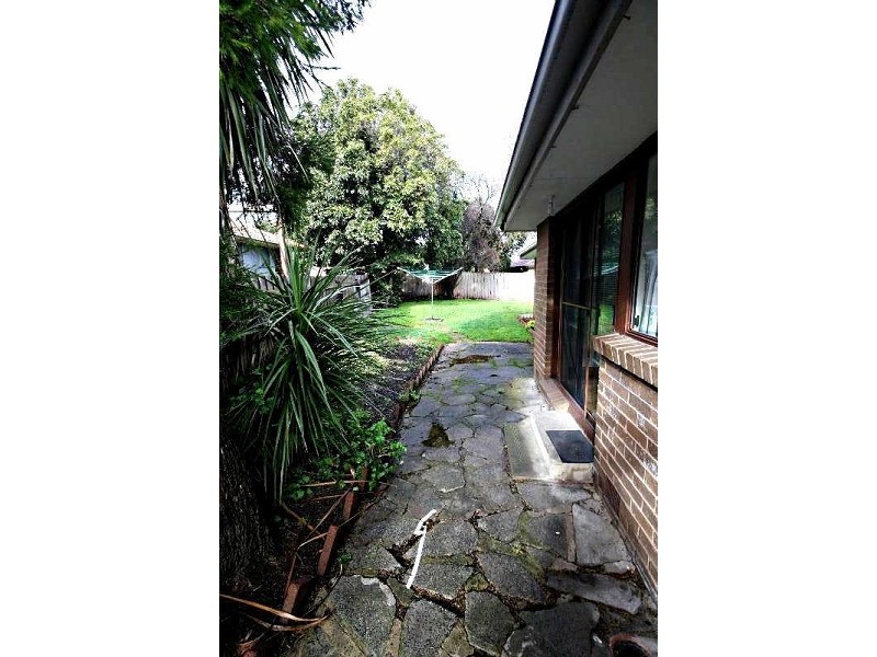 10  Nesbit Court, Frankston VIC 3199