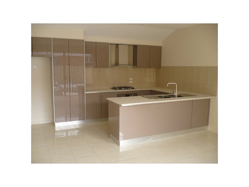 1/25  Suzanne Street, Dandenong VIC 3175