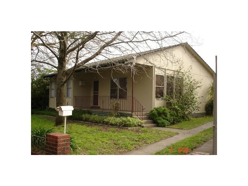 7  Hickory Crescent, Frankston North VIC 3200