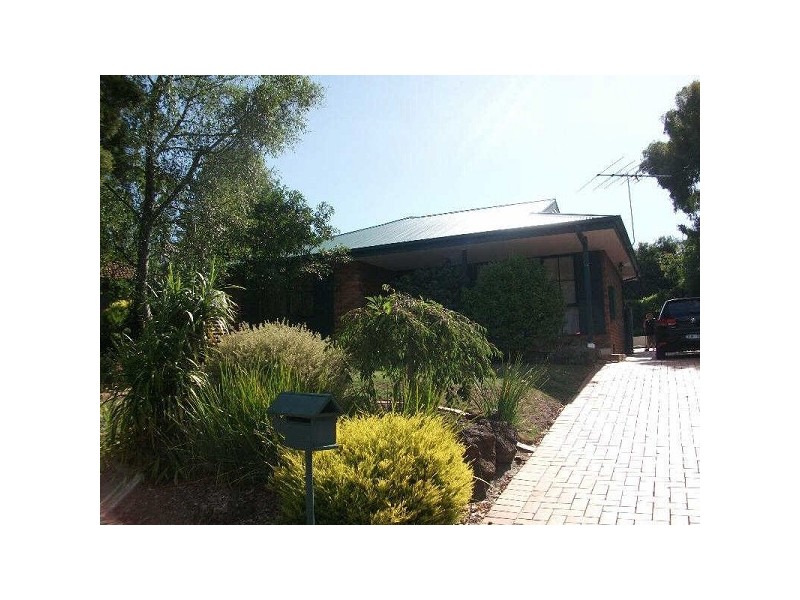 7  Chamouni Court, Frankston VIC 3199