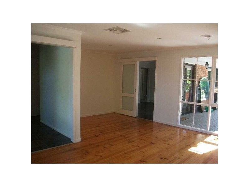 7  Chamouni Court, Frankston VIC 3199